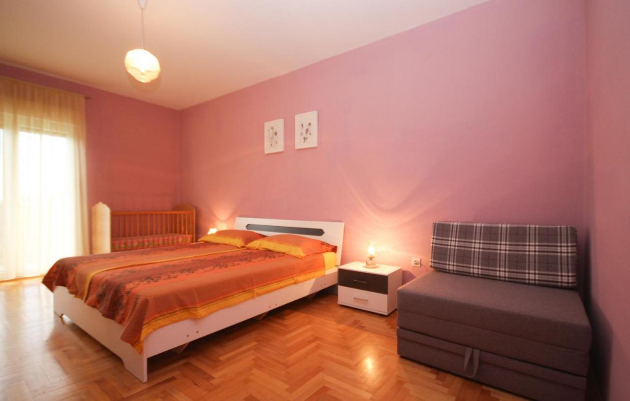 Guest House Ljubica Medulin Bagian luar foto