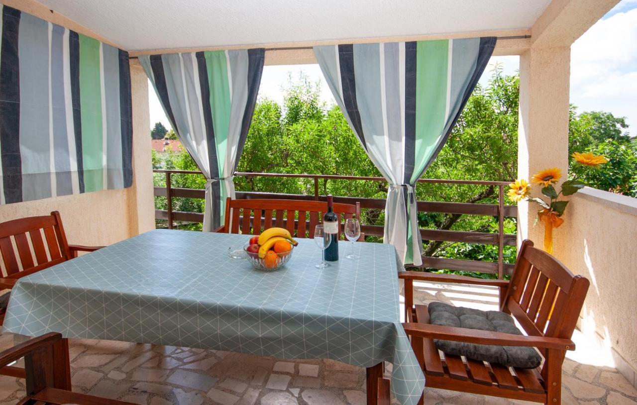 Guest House Ljubica Medulin Bagian luar foto