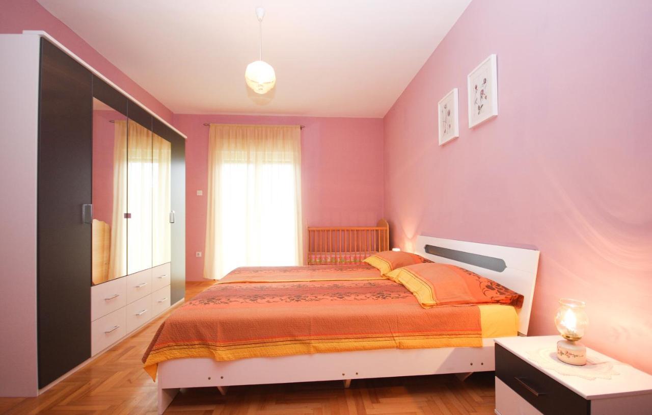 Guest House Ljubica Medulin Bagian luar foto